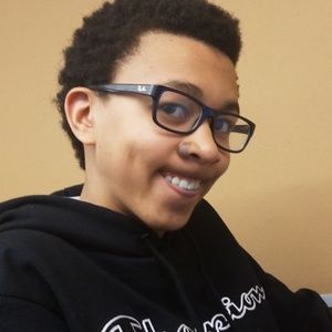 Meet your Posher, Dustin